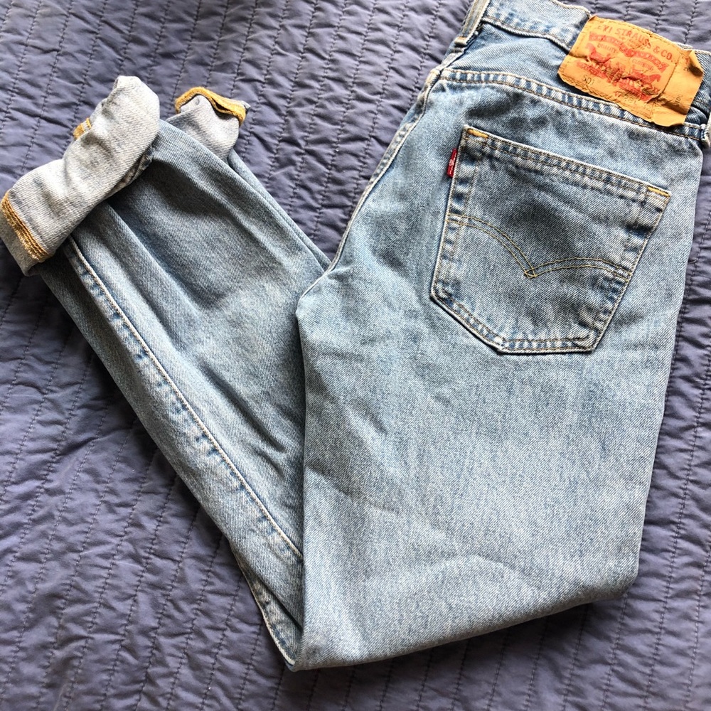 Levi’s 501 light wash
